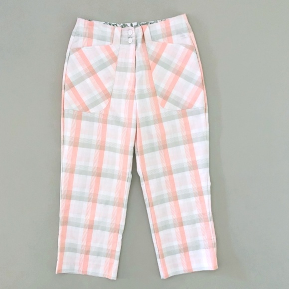 women's plaid capris